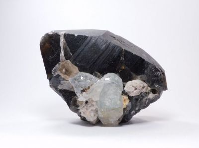 Topaz modrý, záhněda - Mimoso do Sul, Brázílie